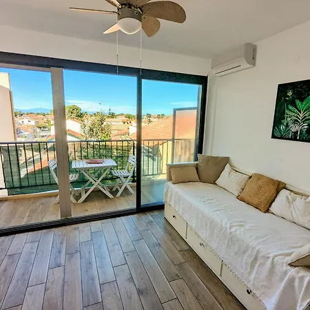 Apartment Climatise Avec Balcon - Vue Montagne - 50 M De La Canet-en-Roussillon